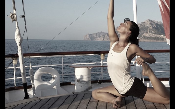 sailing yoga in Greece