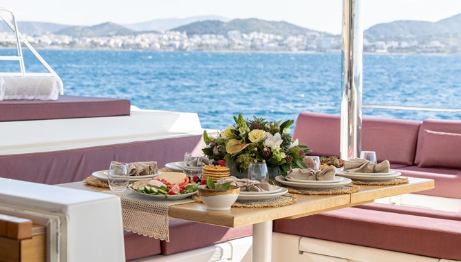 Luxury Dining in Greece 2024